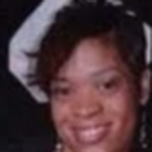 Meet your Posher, Latoya - Picture 1 of 1